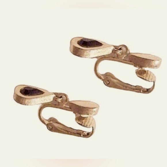 Avon Garnet Teardrop Vintage Dangle Earrings - Picture 9 of 9